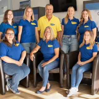 Armbrüster Reisen Teamfoto